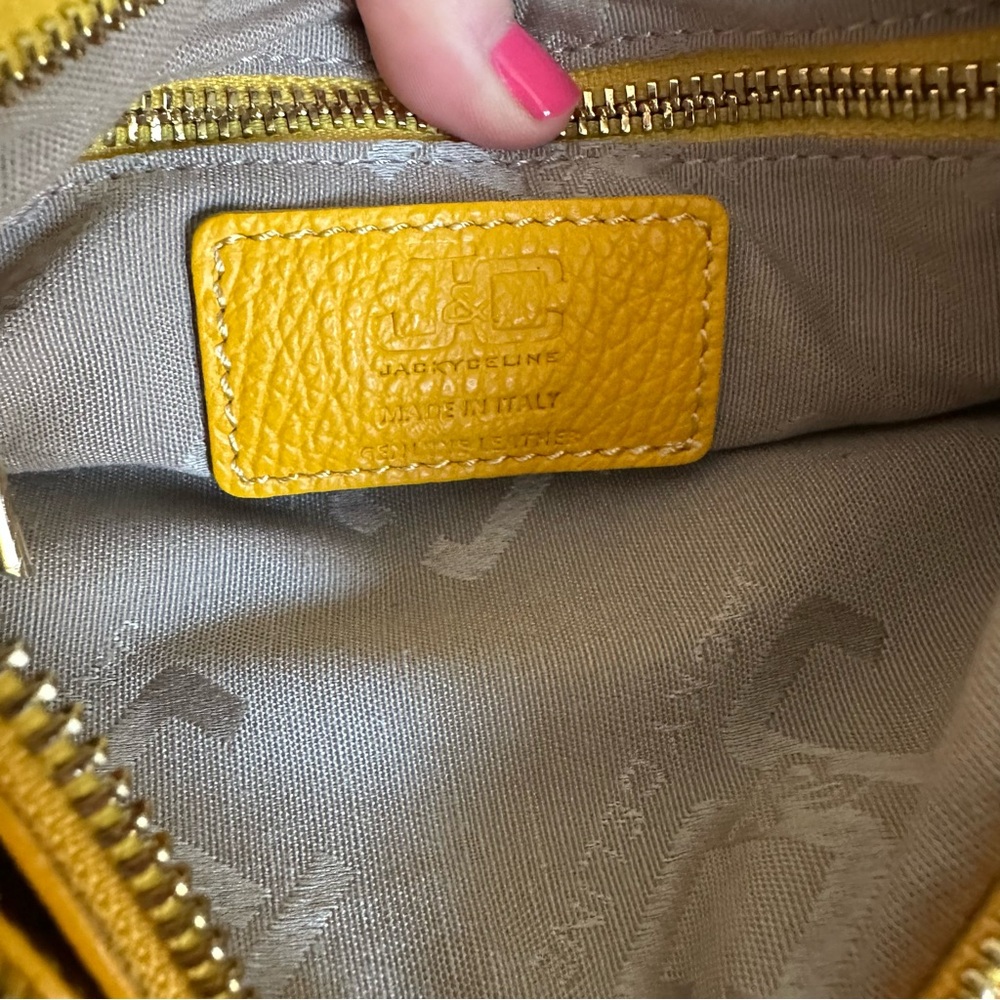 Italian JackyCeline Yellow Leather Crossbody Bag. Leather. Made in Italy. - Picture 5 of 10